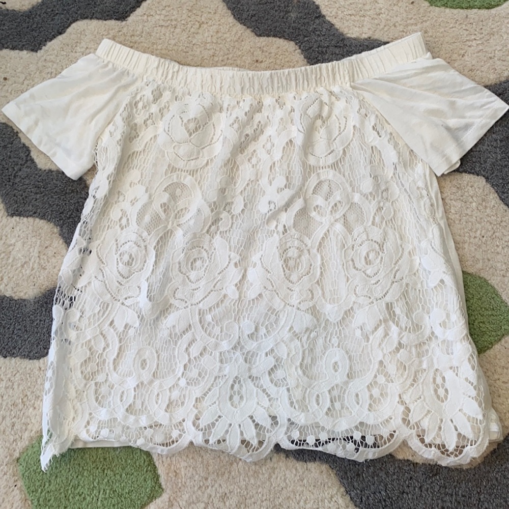 Lace front flutter sleeve top